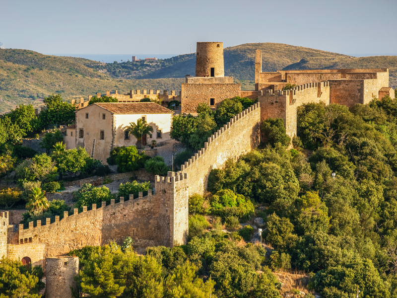 The Alluring Northeast at your Own pace: Natural wonders, Quaint Artà & Capdepera